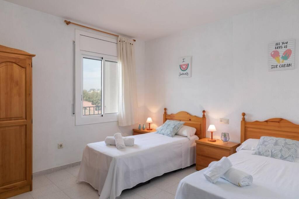 Flateli Empuriabrava Apartment ภายนอก รูปภาพ